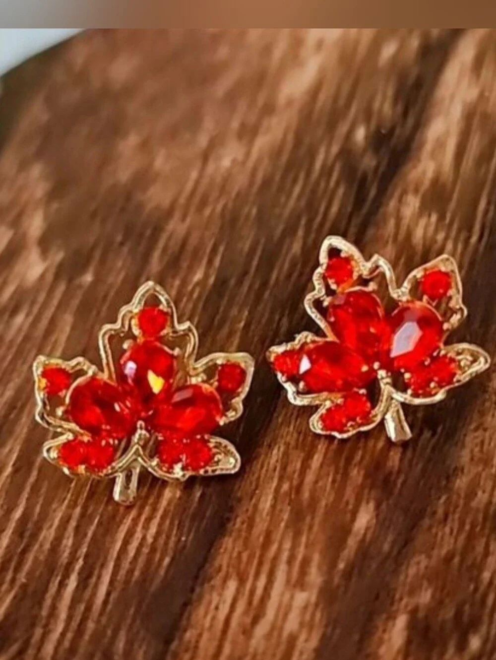 Gold Leaf Maple Leaf Earrings